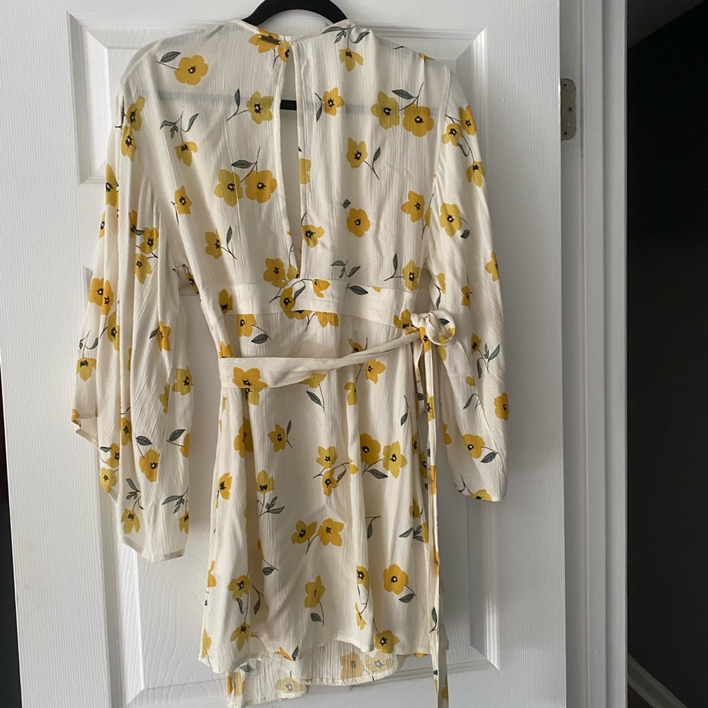 Billabong wrap dress